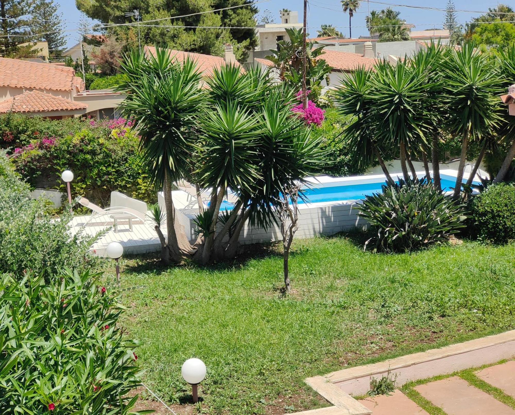 Pool Seaside Relais - Ville Ninfea, Marea, Rosa E Cassiopea Fontane Bianche Rom bilde